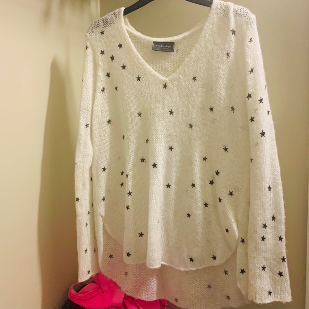 Wooden ships star v neck sweater